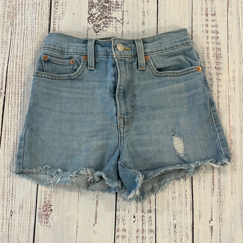 Levi’s Women Distressed Short Shorts Size 24 Red Tab